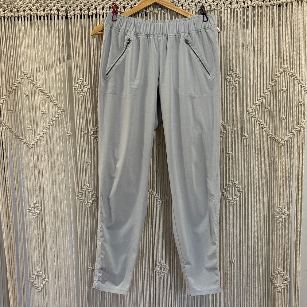 Athleta Lightweight Elastic Waist Jogger Pants, Size 4